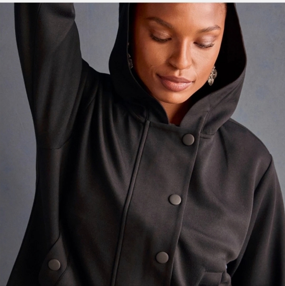 CAbi Black Low-Key Hoodie- Size LARGE. (Fall 25)